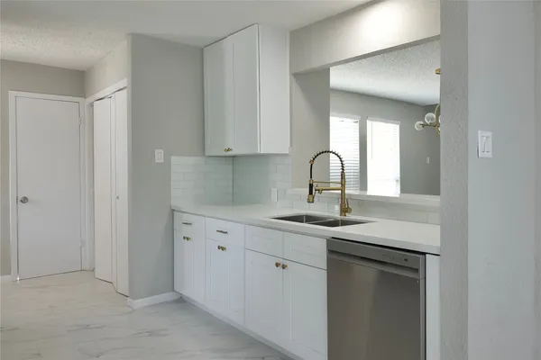 $2,195 | 5111 Pinewilde Drive, Houston, TX 77066