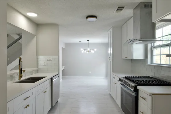 $2,195 | 5111 Pinewilde Drive, Houston, TX 77066