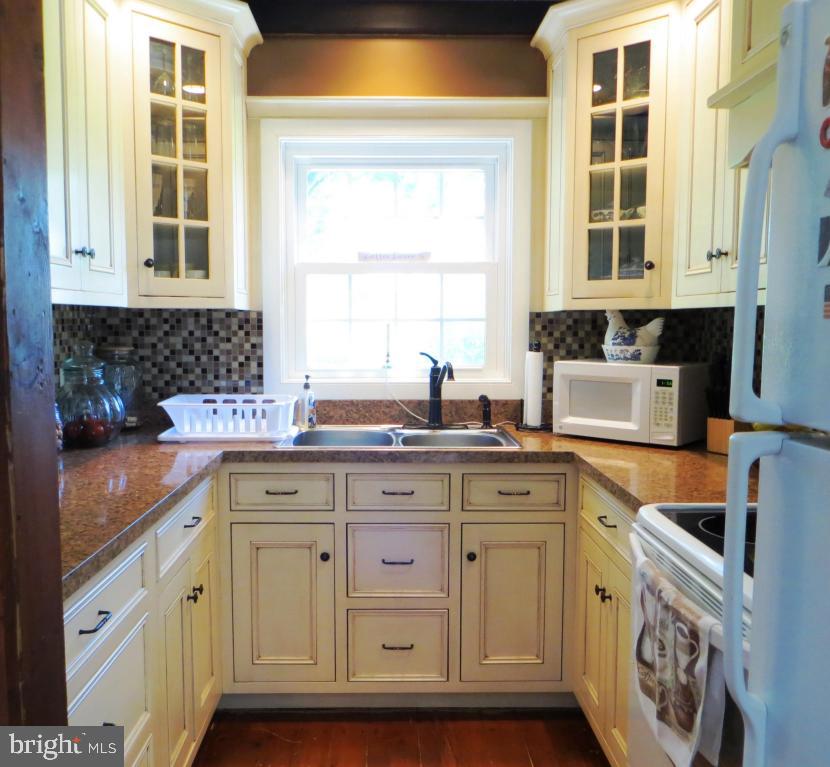 100 Royer Road Ephrata, PA 17522 - Photo 9 of 30