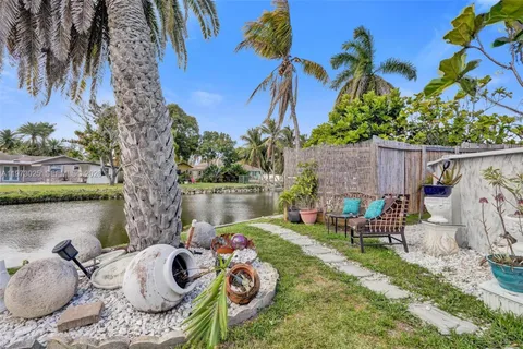 $599,000 | 609 Southwest 2nd Avenue, Hallandale Beach, FL 33009