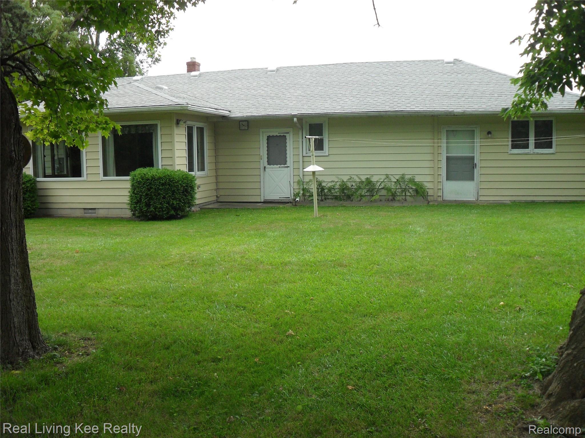 7205 Sheridan Line Road Lexington, MI 48450 - Photo 5 of 27 SDC13265.JPG