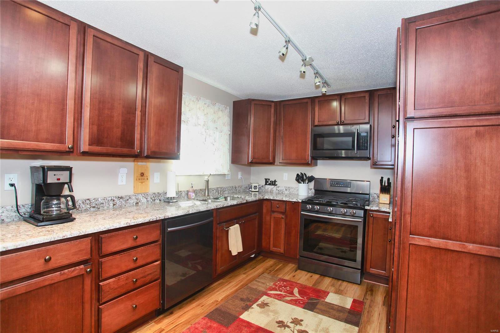 222 West Hunters Ridge Valmeyer, IL 62295 - Photo 14 of 39
