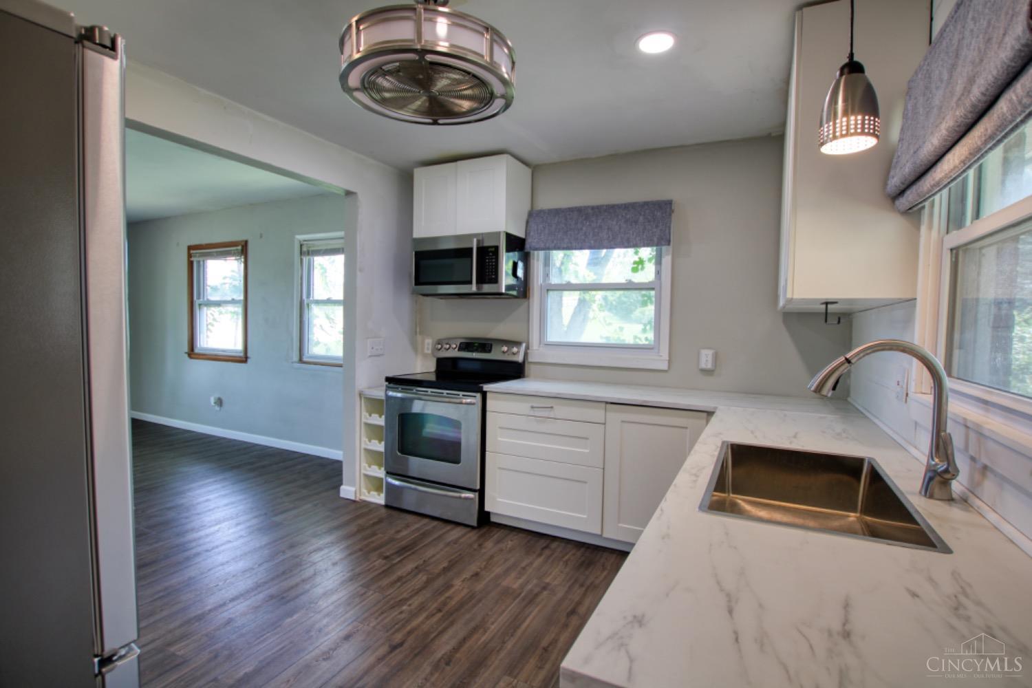6451 Hendrickson Road Middletown, OH 45044 - Photo 8 of 17 Gallery Image 8