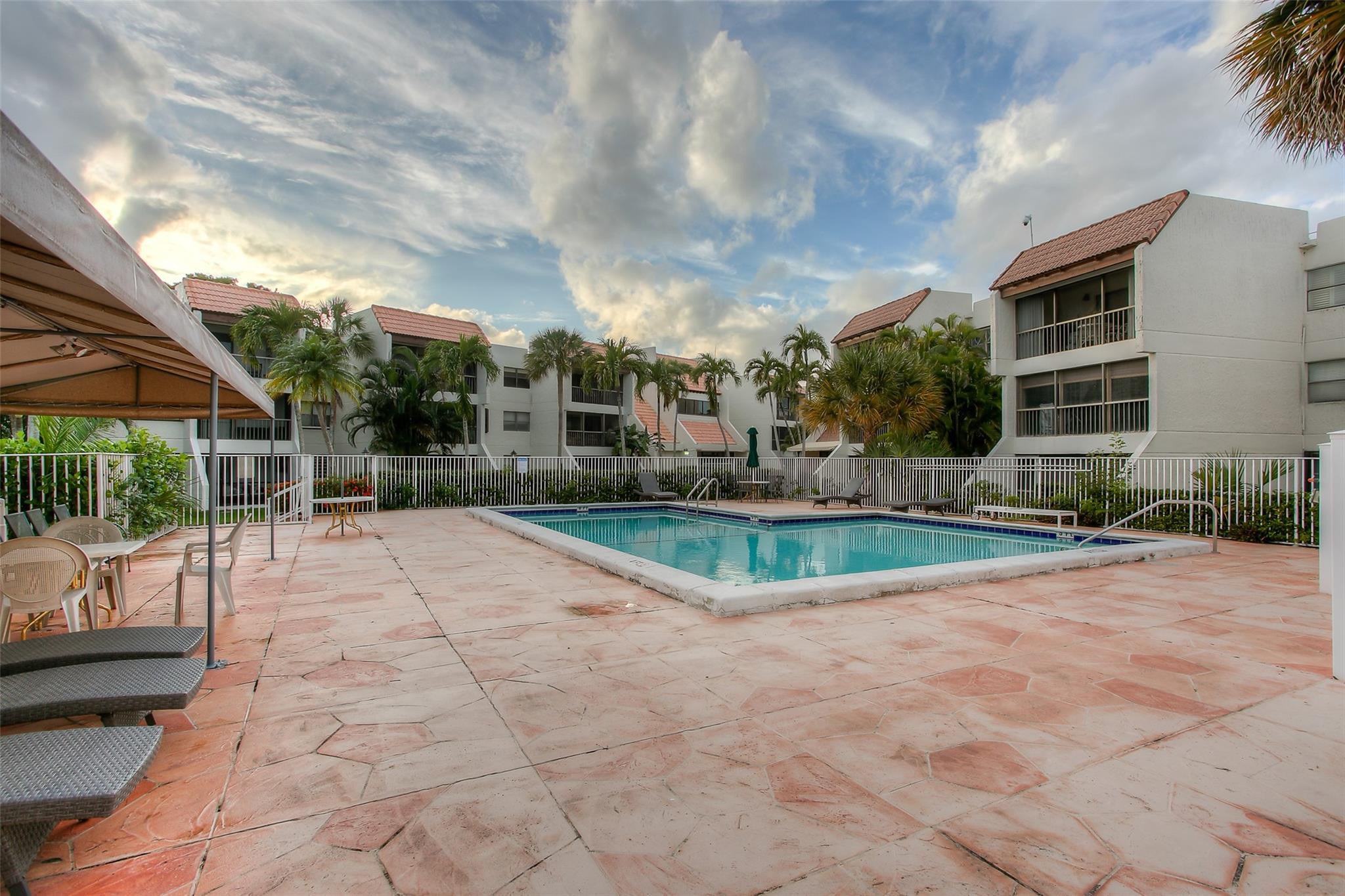 303 Racquet Club Road, Unit 312 Weston, FL 33326 - Photo 9 of 10 Photo 9