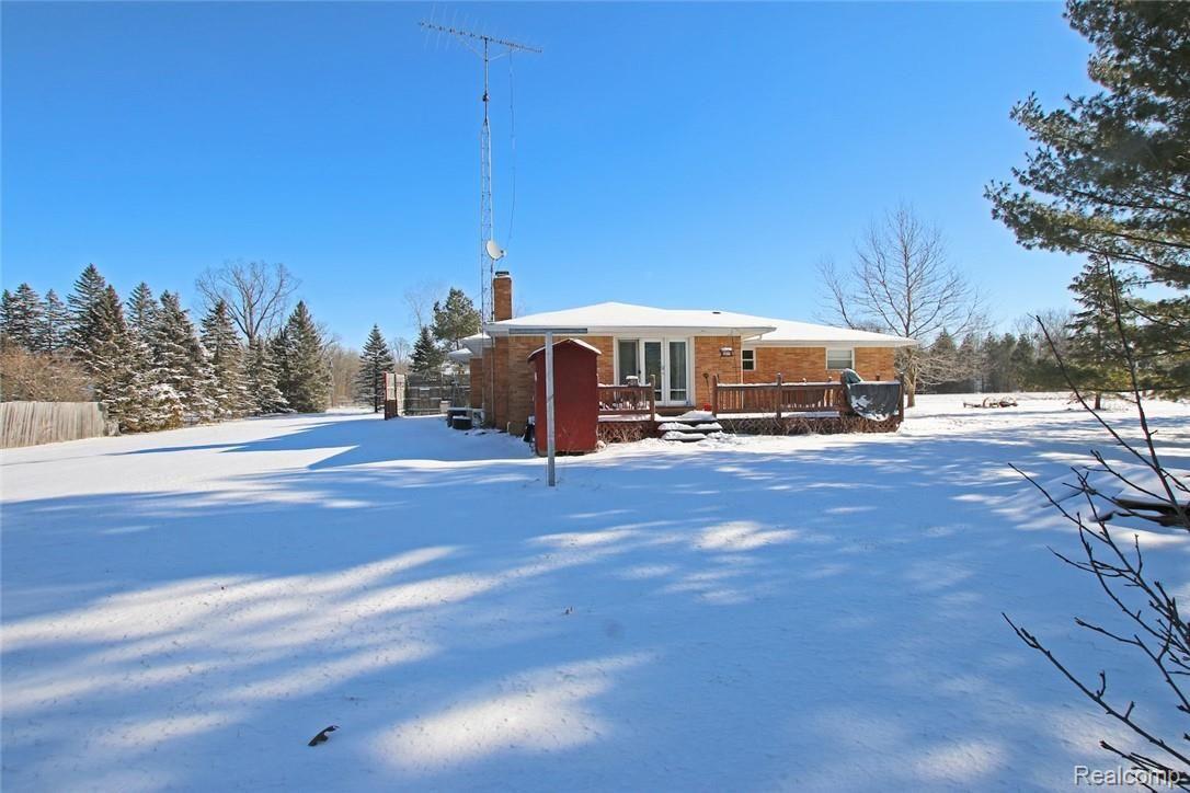 8261 Elms Road Flushing, MI 48433 - Photo 27 of 29 49) Back of Home.jpg