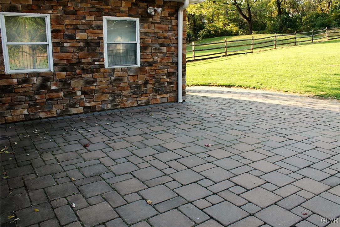 6435 Jacksonville Road Bath, PA 18014 - Photo 21 of 24 PAVER PATIO