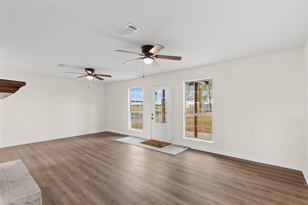 666 County Road 2445 Decatur, TX 76234 - Photo 7 of 40 Gallery Image 7