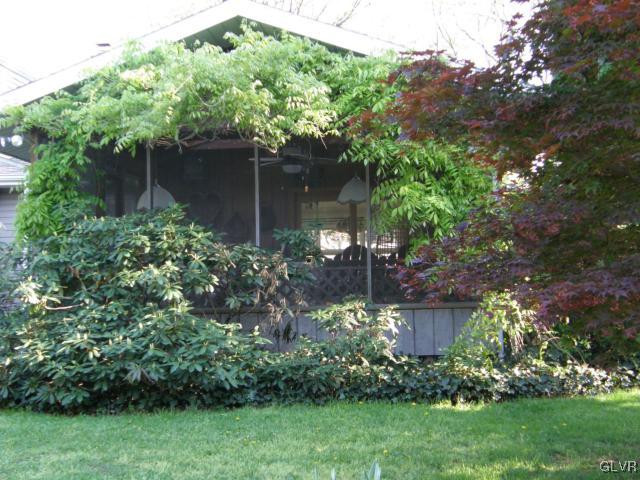 2076 Hopewell Road Bethlehem, PA 18017 - Photo 8 of 17 Gallery Image 8