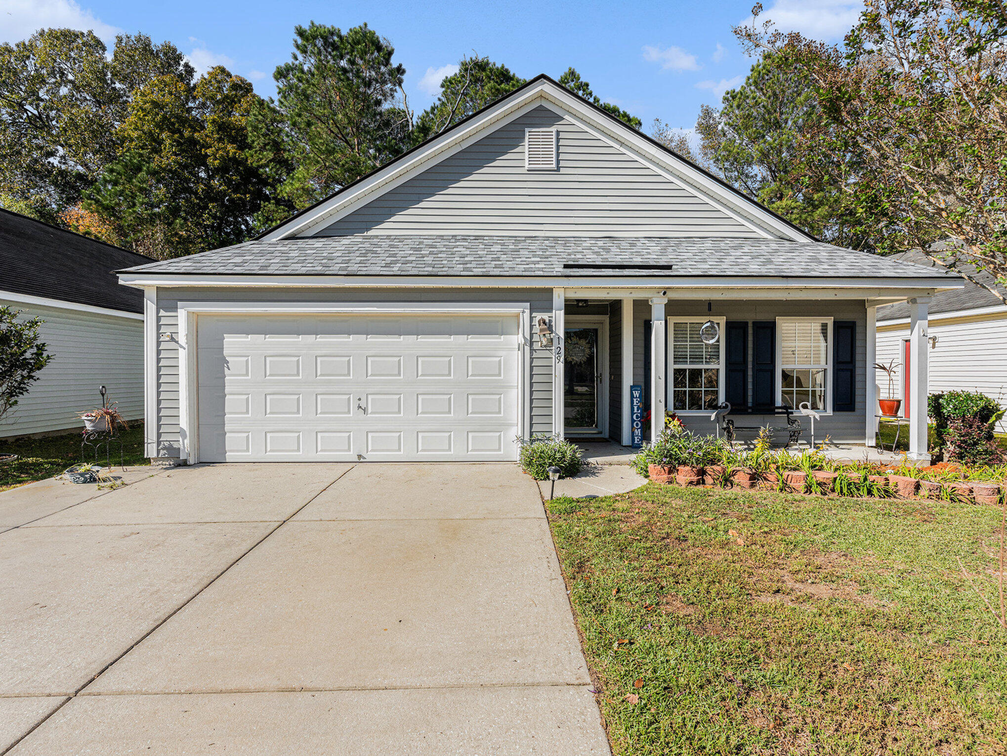 129 Thistle Road Goose Creek, SC 29445 - Photo 1 of 25 129 Thistle Road