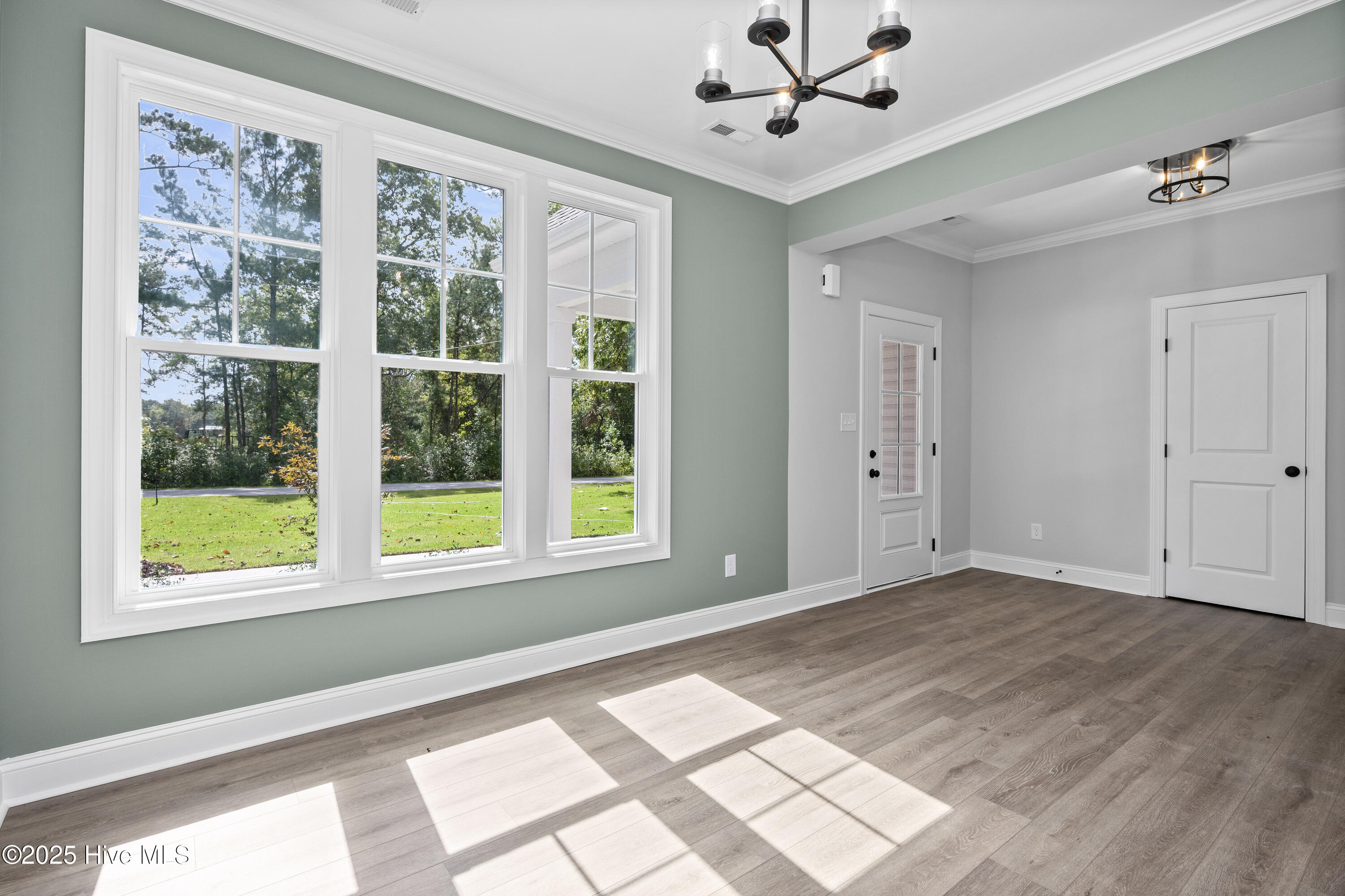 255 White Oak Bluff Road Stella, NC 28582 - Photo 8 of 66 255-WhiteOakBluff-10-1-25-009
