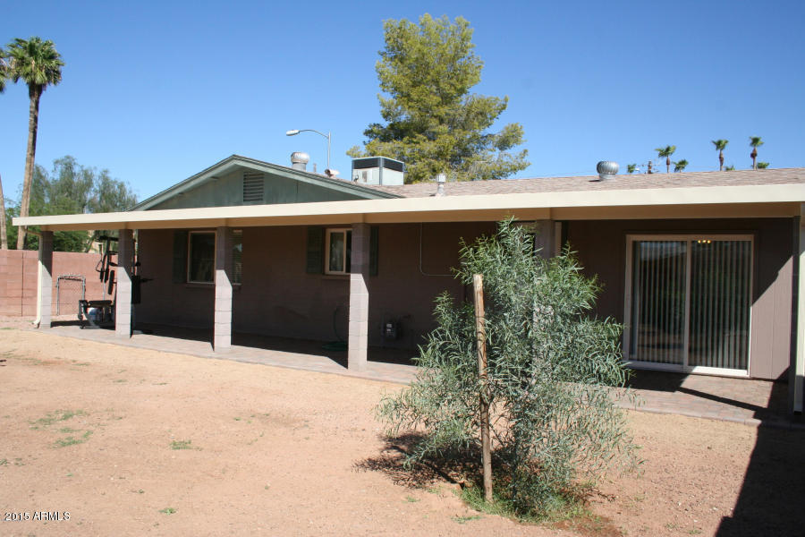 3235 West Greenway Road Phoenix, AZ 85053 - Photo 5 of 7 back patio