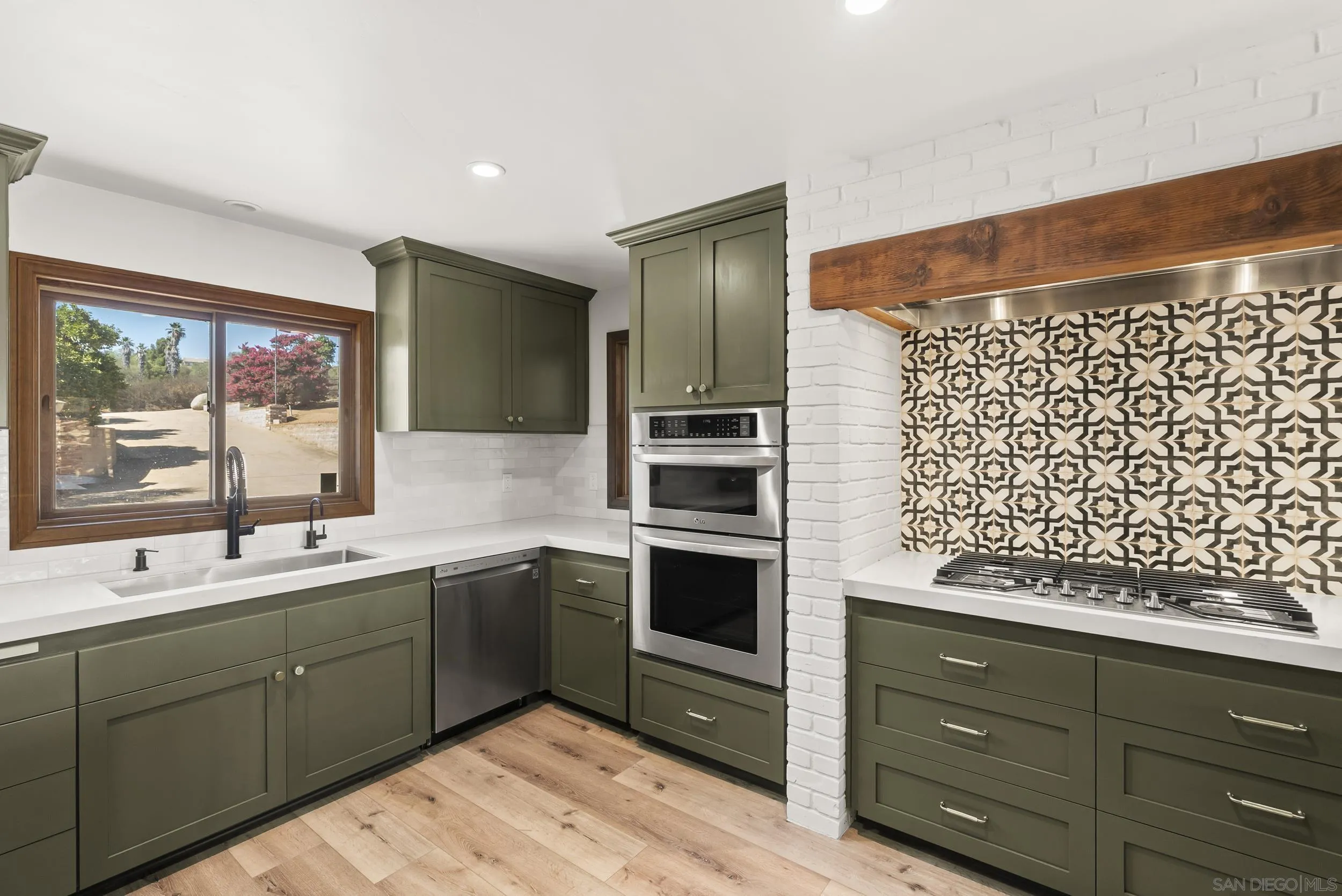 29481 Miller Road Valley Center, CA 92082 - Photo 5 of 52 Gallery Image 5