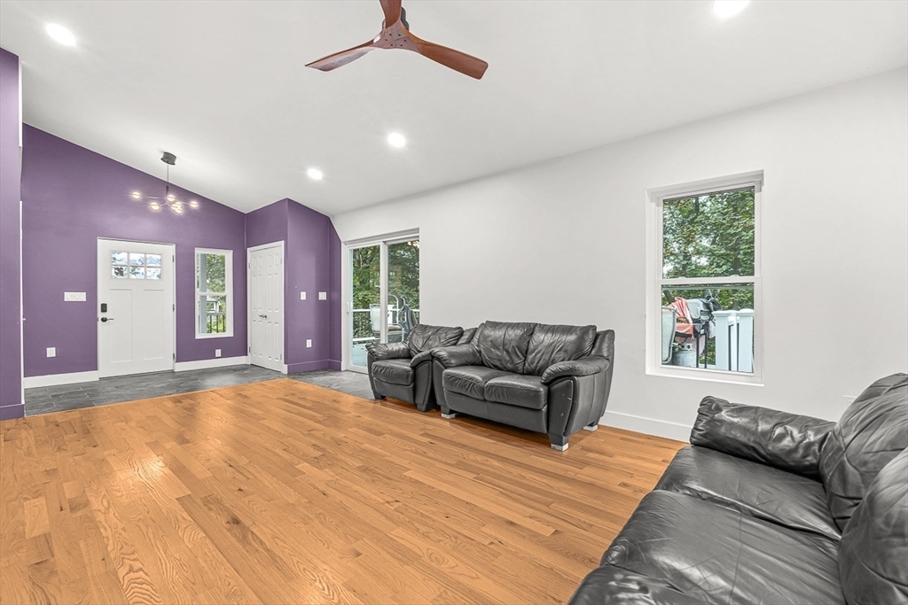 11 Longview Road Framingham, MA 01701 - Photo 13 of 38 Gallery Image 13