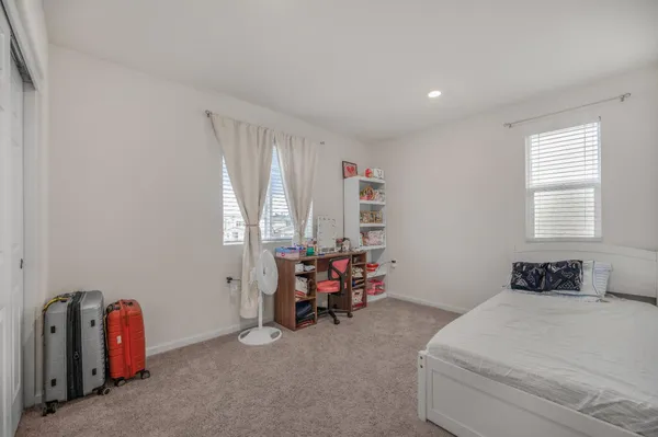 $474,999 | 6648 East Washington Avenue, Fresno, CA 93727