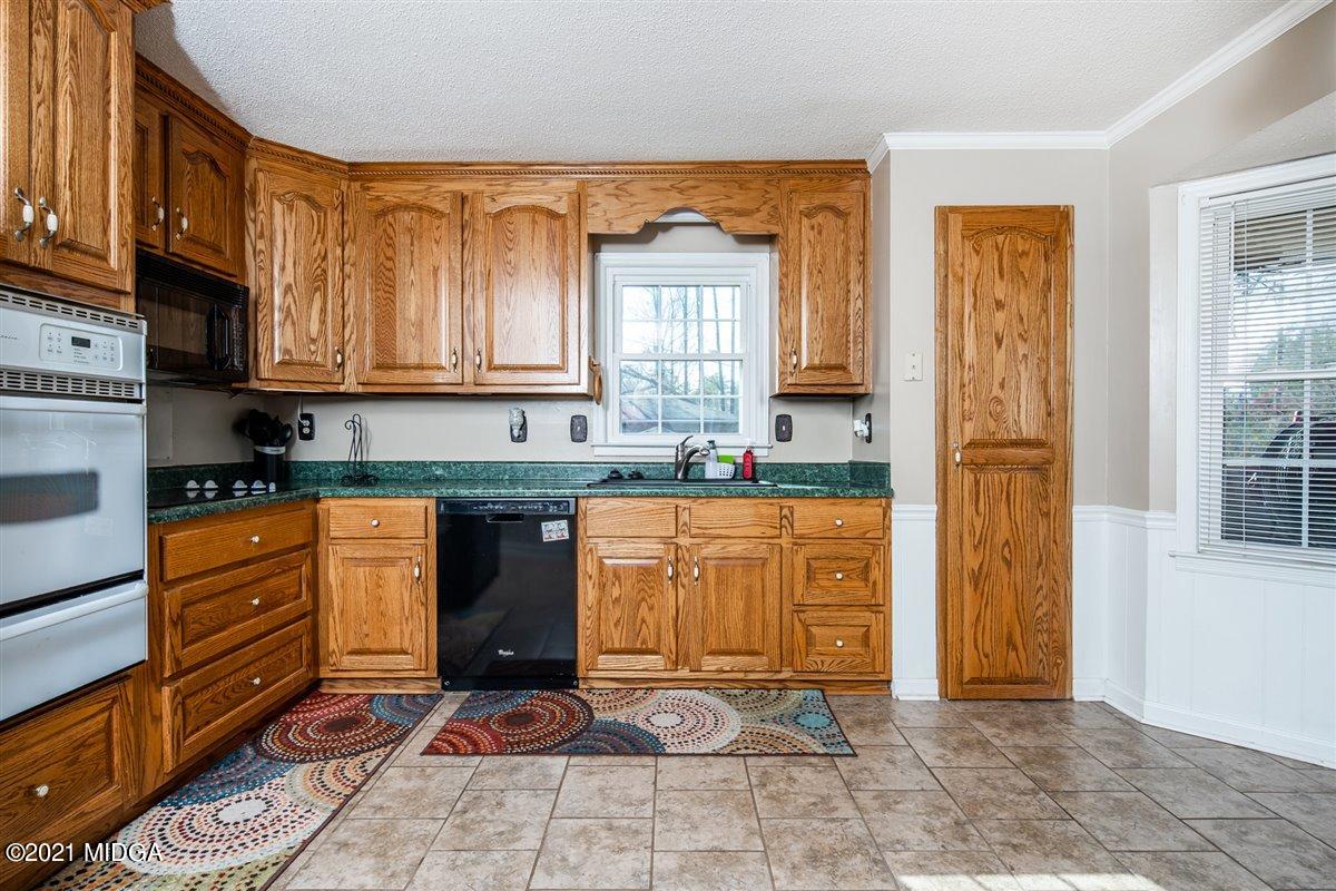 2083 Graham Road Macon, GA 31211 - Photo 7 of 34 27-DSC01018