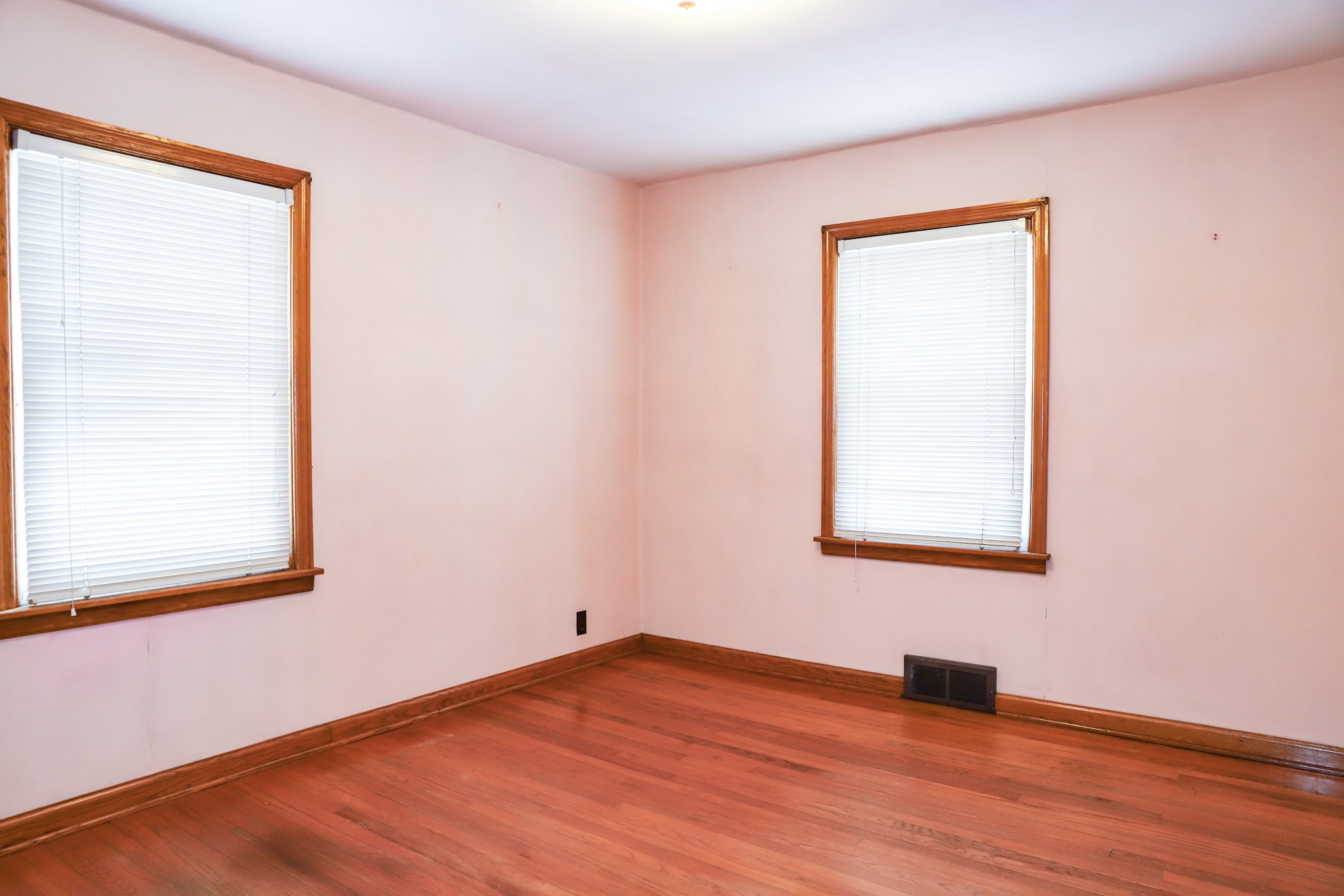 451 Giesler Road Jasper, IN 47546 - Photo 7 of 25 Gallery Image 7