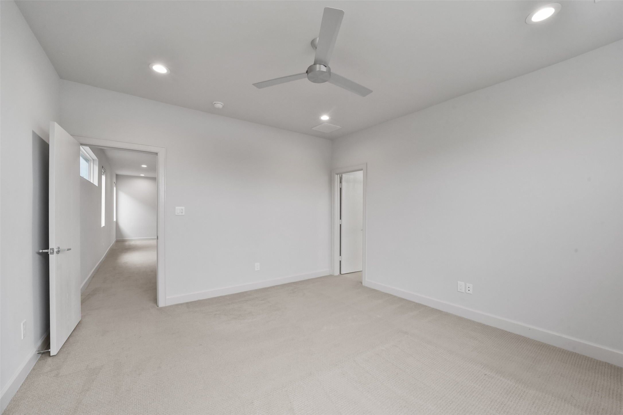 6809 Rocinante Lane Houston, TX 77092 - Photo 17 of 33