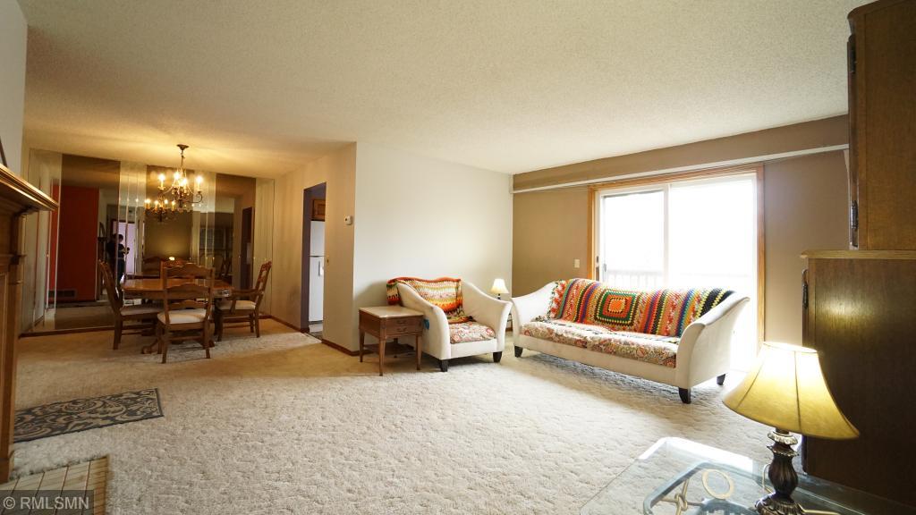 1890 Fox Ridge Road, Unit D West St. Paul, MN 55118 - Photo 5 of 15 Gallery Image 5
