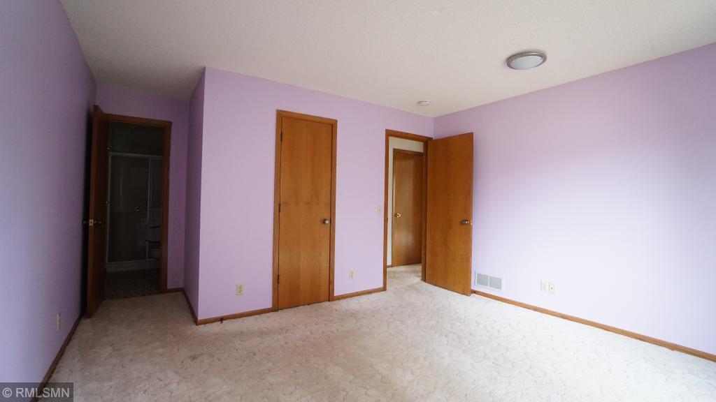 1890 Fox Ridge Road, Unit D West St. Paul, MN 55118 - Photo 8 of 15 Gallery Image 8