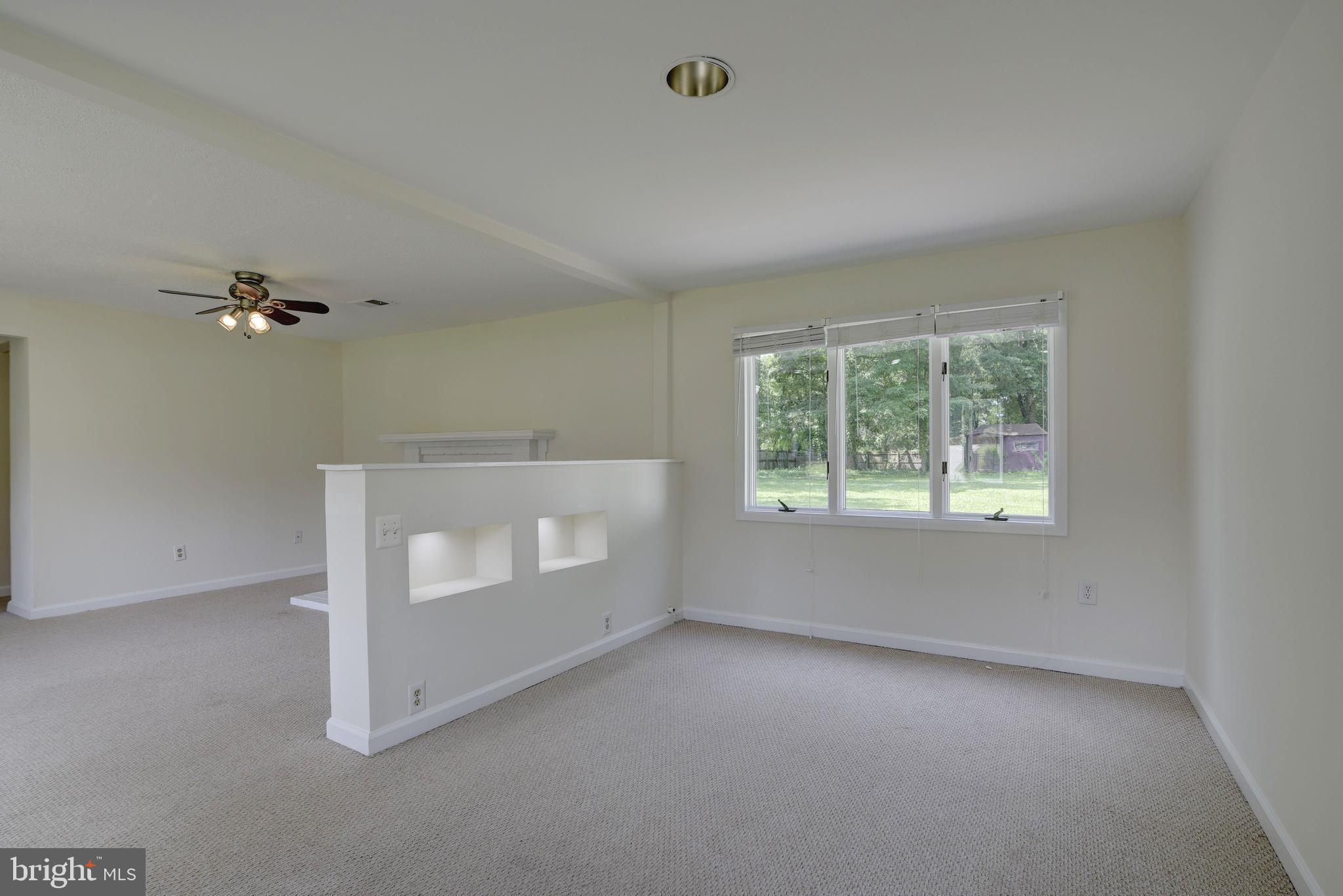 7804 Schelhorn Road Alexandria, VA 22306 - Photo 8 of 30 Open Living / Dining
