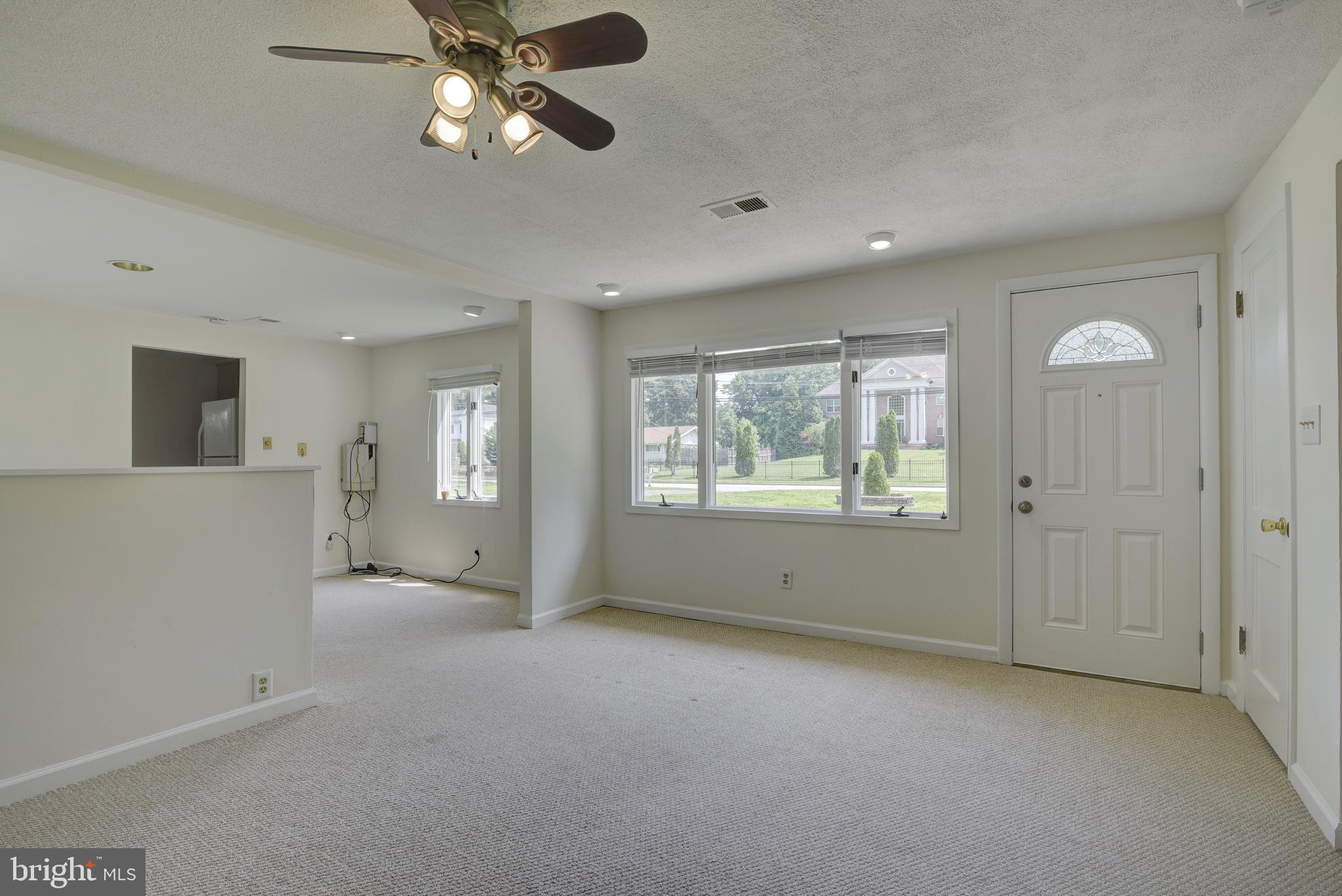 7804 Schelhorn Road Alexandria, VA 22306 - Photo 10 of 30 Open Living / Dining