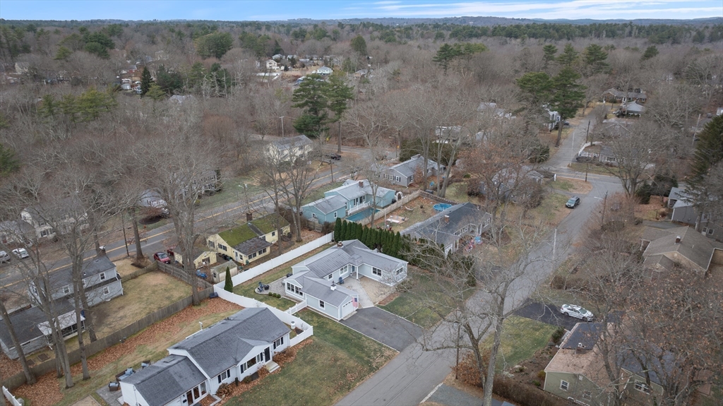 13 Moynihan Road Hamilton, MA 01982 - Photo 39 of 42 Gallery Image 39