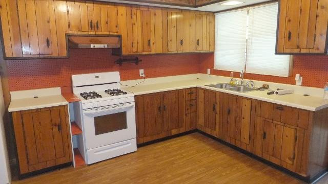 3220 Ford Hampton Road Winchester, KY 40391 - Photo 16 of 54 Range stays.