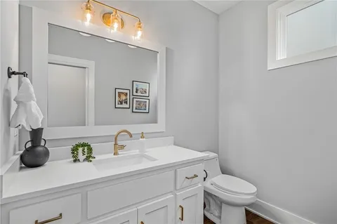 $790,000 | 725 West 44th Terrace, Kansas City, MO 64111