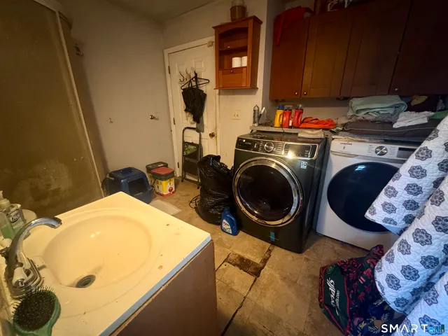 $309,000 | 8 Meadow Road, Hamden, CT 06514