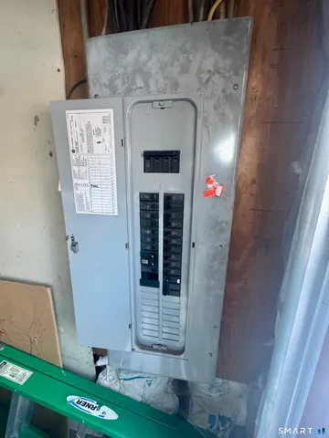 $309,000 | 8 Meadow Road, Hamden, CT 06514