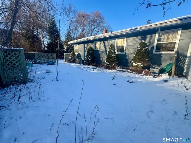 $309,000 | 8 Meadow Road, Hamden, CT 06514