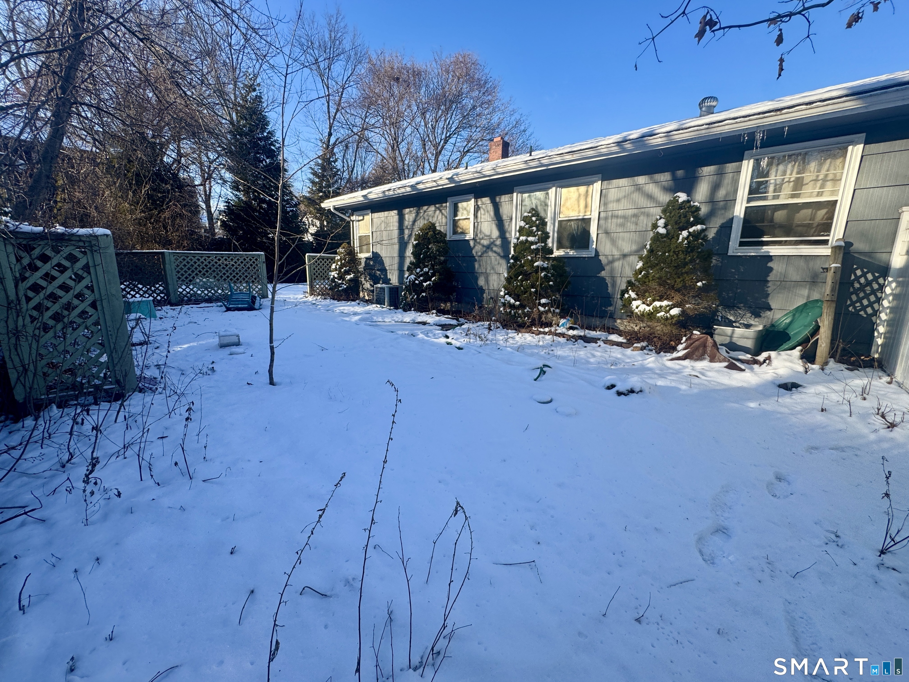 8 Meadow Road Hamden, CT 06514 - Photo 22 of 24