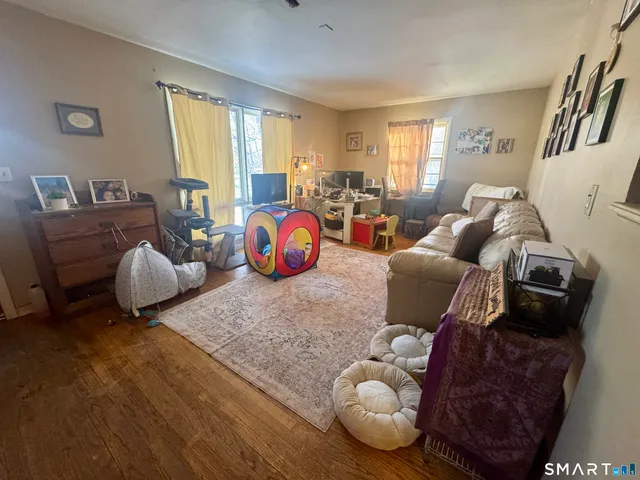 $309,000 | 8 Meadow Road, Hamden, CT 06514