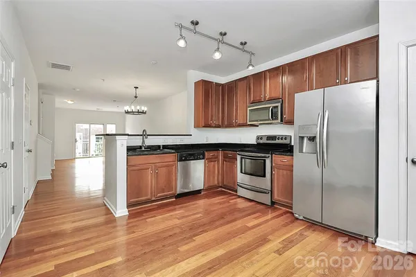 $2,300 | 525 Donatello Avenue, Charlotte, NC 28205