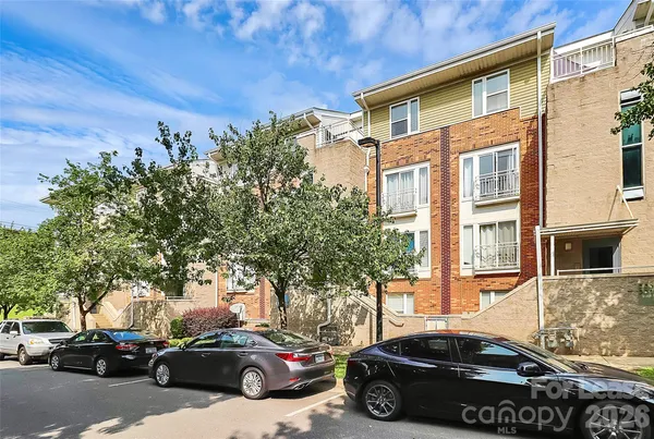 $2,300 | 525 Donatello Avenue, Charlotte, NC 28205