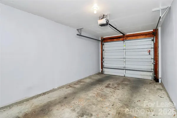 $2,300 | 525 Donatello Avenue, Charlotte, NC 28205