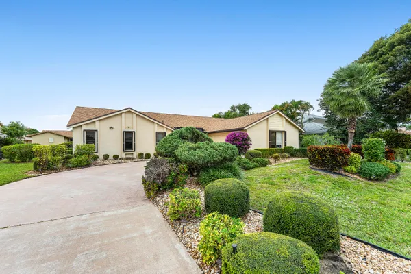 $559,000 | 1370 Northwest 28th Avenue, Delray Beach, FL 33445