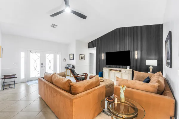 $559,000 | 1370 Northwest 28th Avenue, Delray Beach, FL 33445