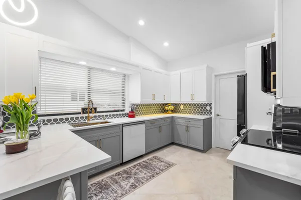$559,000 | 1370 Northwest 28th Avenue, Delray Beach, FL 33445
