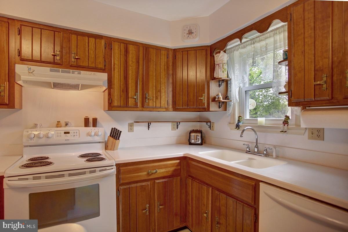 726 Forge Road Carlisle, PA 17015 - Photo 14 of 36 Gallery Image 14