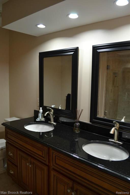 3077 Mapleridge Court Rochester Hills, MI 48309 - Photo 36 of 49