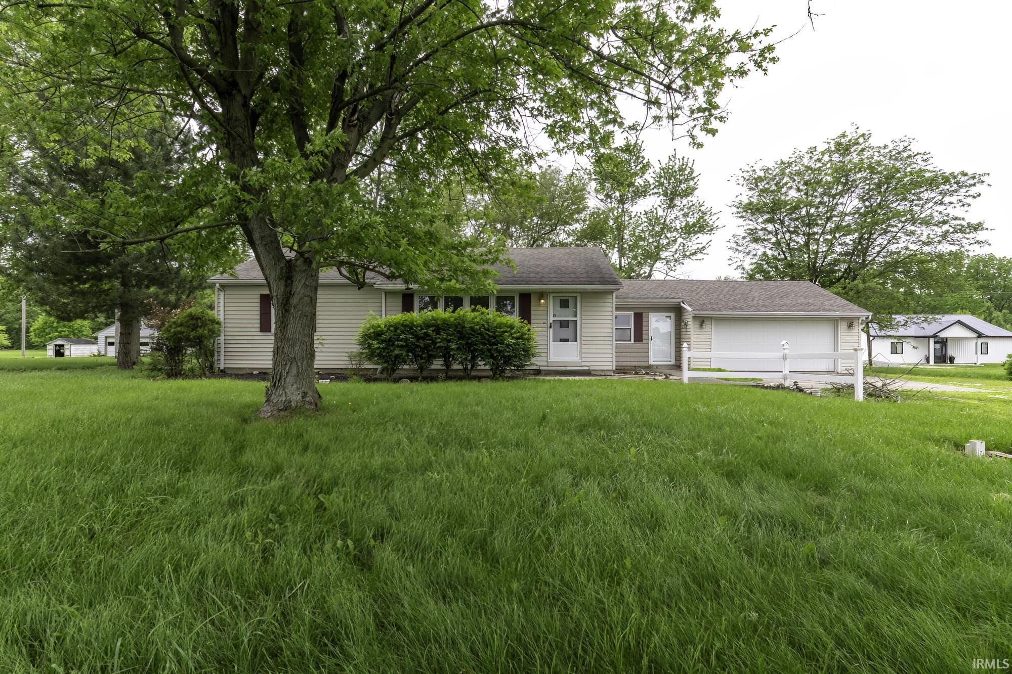 10630 Marion Center Road Fort Wayne, IN 46816 - Photo 2 of 24