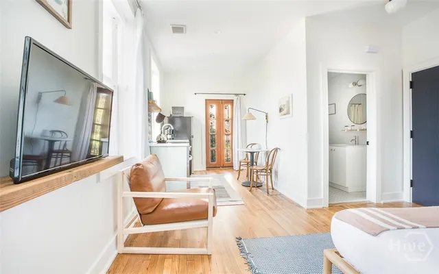 $435,000 | 1 East Gordon Street, Unit 4, Savannah, GA 31401