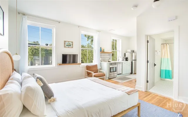 $435,000 | 1 East Gordon Street, Unit 4, Savannah, GA 31401