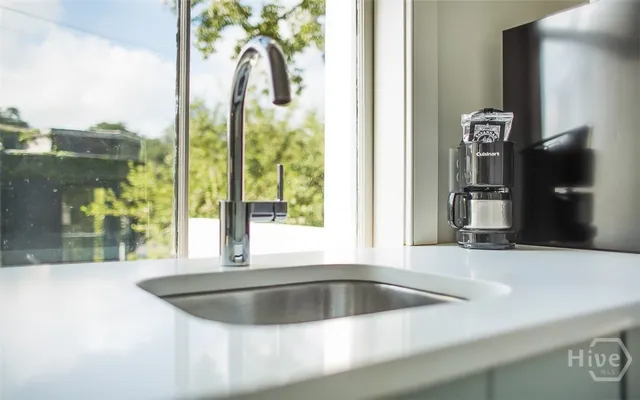 $435,000 | 1 East Gordon Street, Unit 4, Savannah, GA 31401