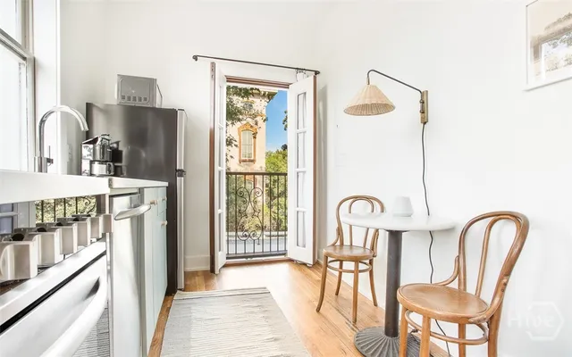 $435,000 | 1 East Gordon Street, Unit 4, Savannah, GA 31401