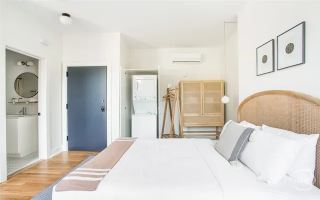 $435,000 | 1 East Gordon Street, Unit 4, Savannah, GA 31401