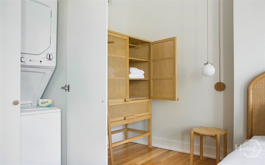 1 East Gordon Street, Unit 4 Savannah, GA 31401 - Photo 10 of 34