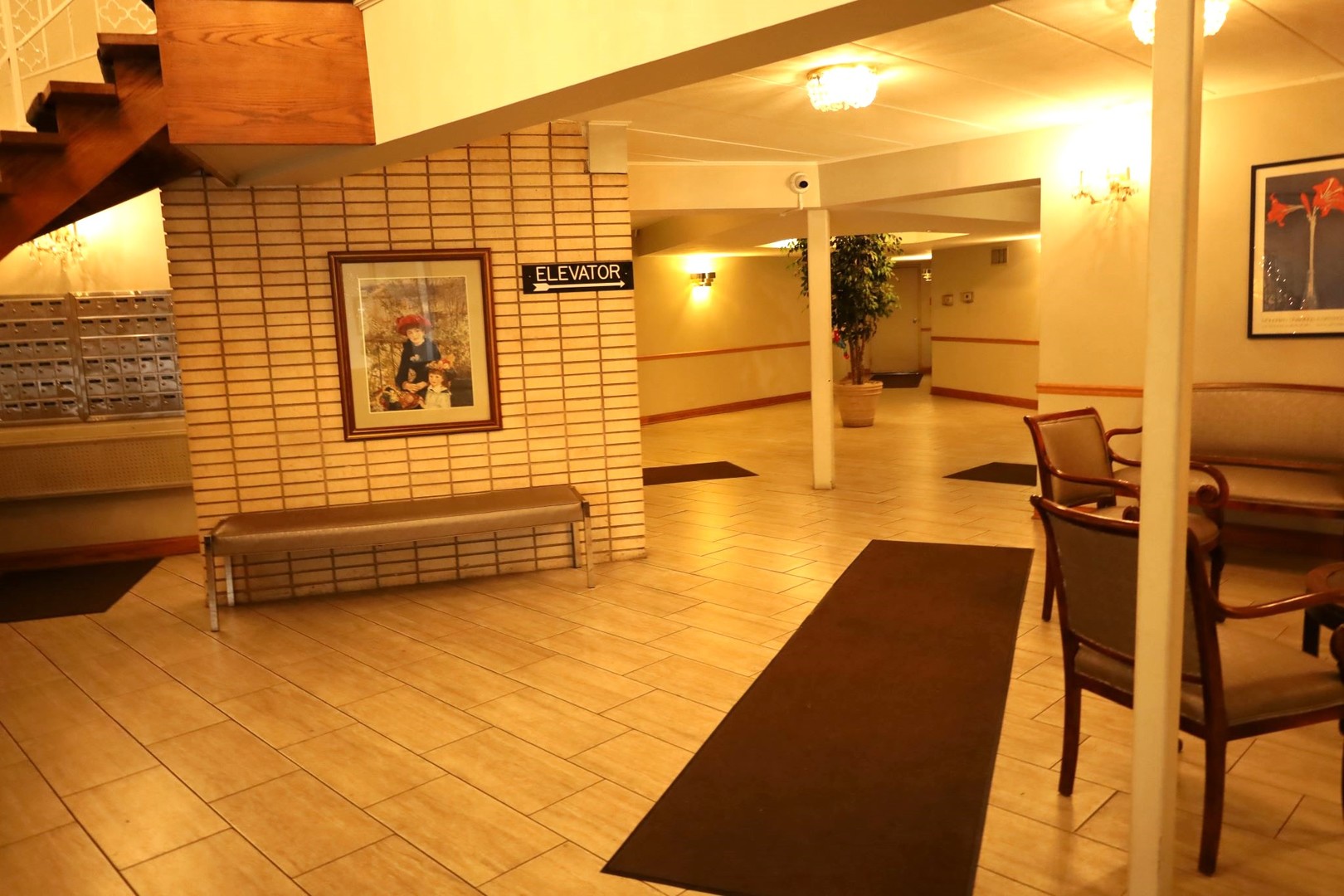 9820 South Pulaski Road, Unit 223 Oak Lawn, IL 60453 - Photo 6 of 25 Gallery Image 6