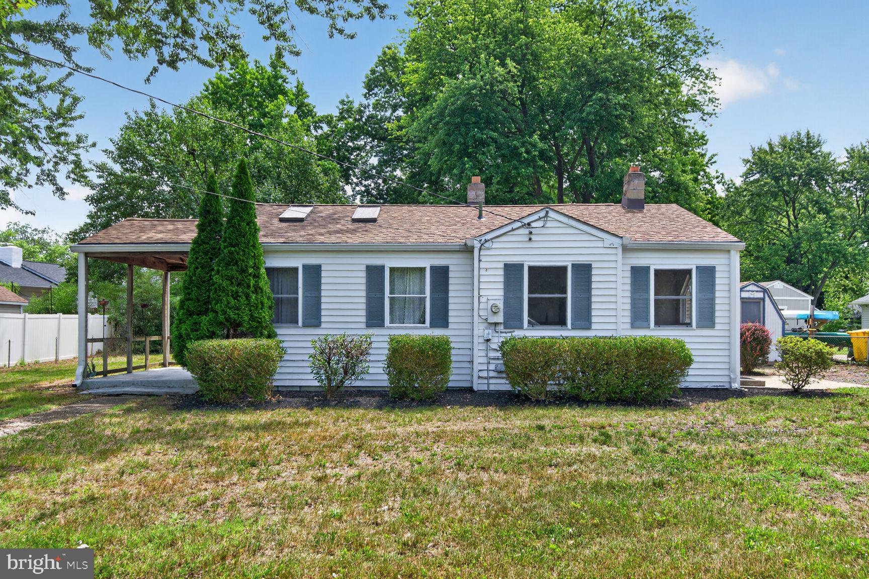 303 Holly Road Edgewater, MD 21037 - Photo 1 of 26
